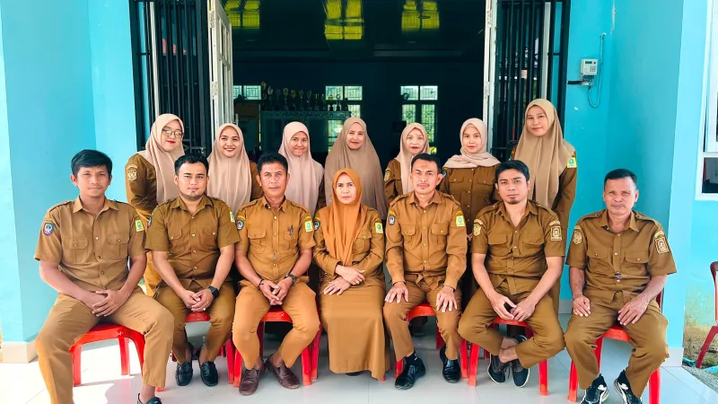 Aparatur dan Staff Desa Massaile